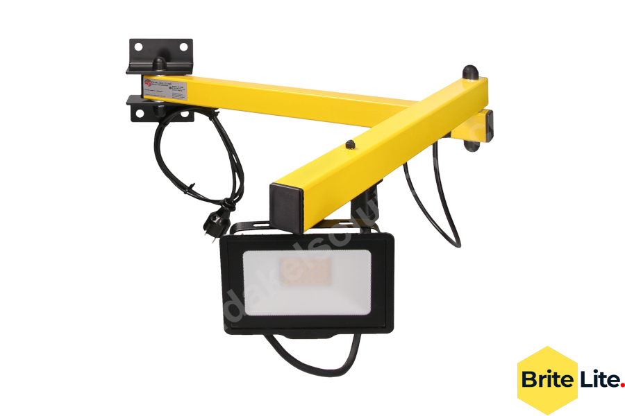 Brite Lite DS230 LED-docklamp met gele knikarm en rechthoekige 20-W-LED-schijnwerper voor verlichting van laadruimtes van vrachtwagens