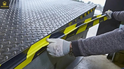 DockMag Spaltabdichtung SAML 60, 3000 mm für Verladerampen

DockMag Abdichtung für Hebebühnen 3000 mm

DockMag Spaltabdichtung SAML 60 Seitenansicht

Abdichtprofil DockMag SAML 60 Detailaufnahme

DockMag Spaltabdichtung 3000 mm robustes Profil

DockMag Spaltabdichtung montiert an Verladerampe

Industrietor Abdichtung DockMag SAML 60, 3000 mm

DockMag Abdichtung gegen Zugluft und Staub

DockMag Industrie Abdichtprofil SAML 60

DockMag Spaltabdichtung Komplettansicht 3000 mm