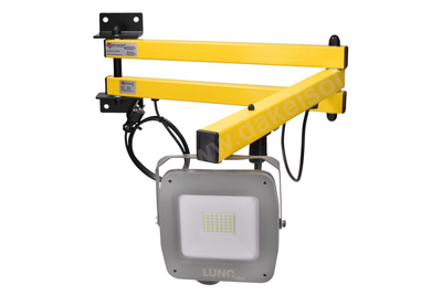 Brite Lite DM230 LED-docklamp met gele dubbele knikarm en rechthoekige 50-W-LED-schijnwerper voor industriële laadperrons
