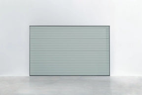 Garagentor Stucco Colore Lichtgrau – klare Linien und moderne Oberfläche im Farbton RAL 7035