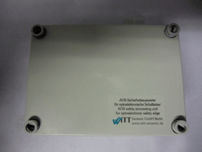 Optosensor-Auswertegerät KAT 3 für Torabsicherung

Sicherheits-Auswertegerät für optische Sensoren

KAT-3-Auswertung für Optosensoren an Toranlagen

Optosensor-Auswertegerät für Industrietore